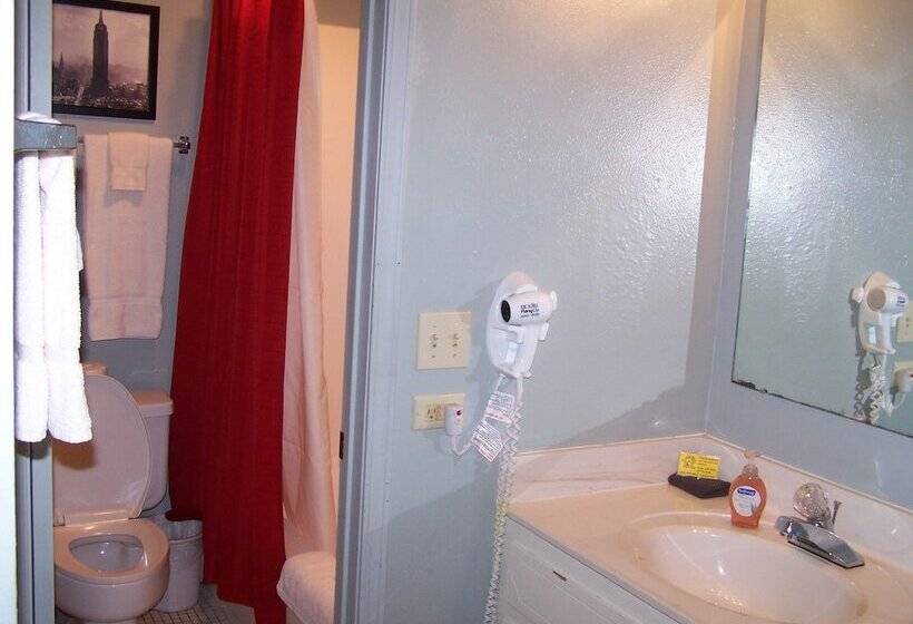 اتاق خانوادگی, Pointe West Resort Motel