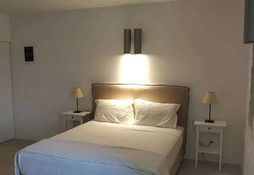 デラックススイート, Stagones Luxury Villas