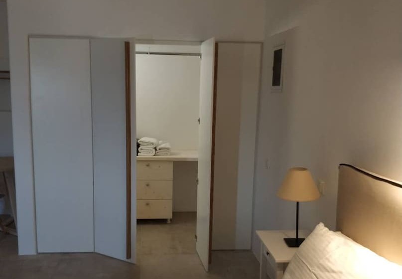 סוויטה דלוקס, Stagones Luxury Villas