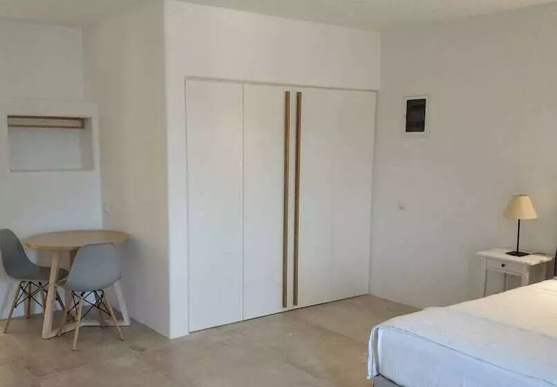 デラックススイート, Stagones Luxury Villas