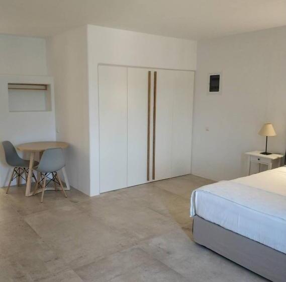 סוויטה דלוקס, Stagones Luxury Villas