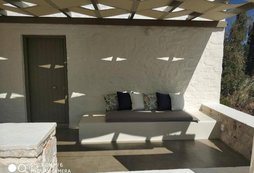 סוויטה דלוקס, Stagones Luxury Villas