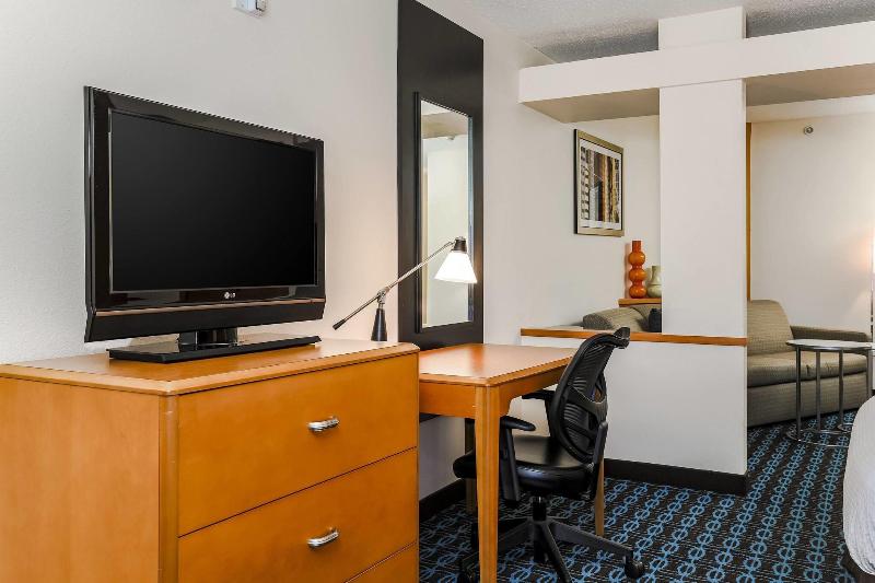 스탠다드 스튜디오 킹침대, Fairfield By Marriott Wilkes Barre