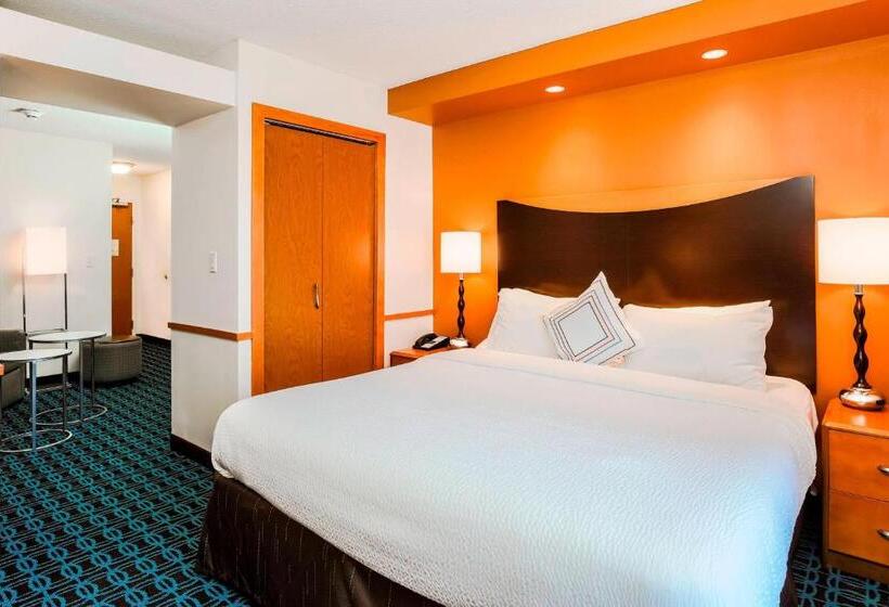 스탠다드 스튜디오 킹침대, Fairfield By Marriott Wilkes Barre