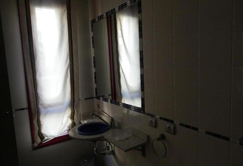 اتاق استاندارد, Hostal Sierra