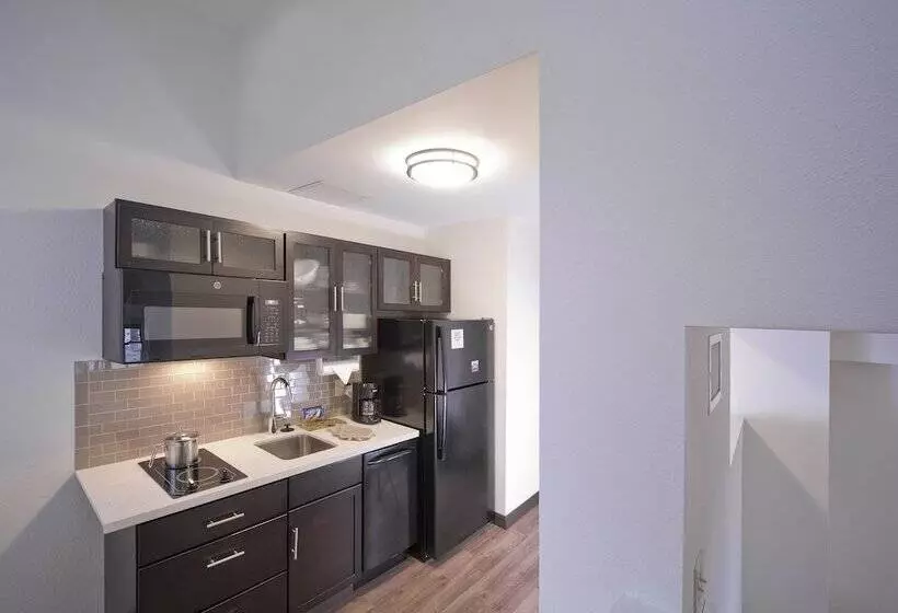 スタンダードスタジオ, Candlewood Suites Baltimore   Inner Harbor, An Ihg