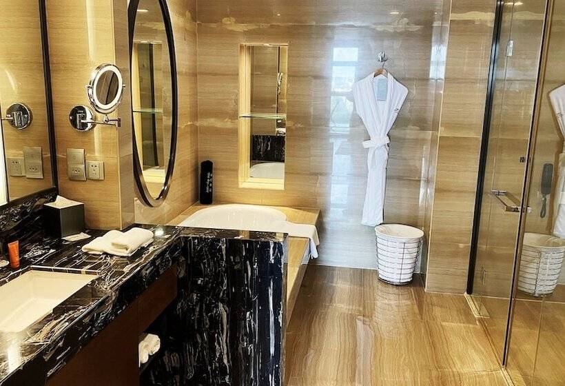 סוויטה, Crowne Plaza Tianjin Meijiangnan, An Ihg