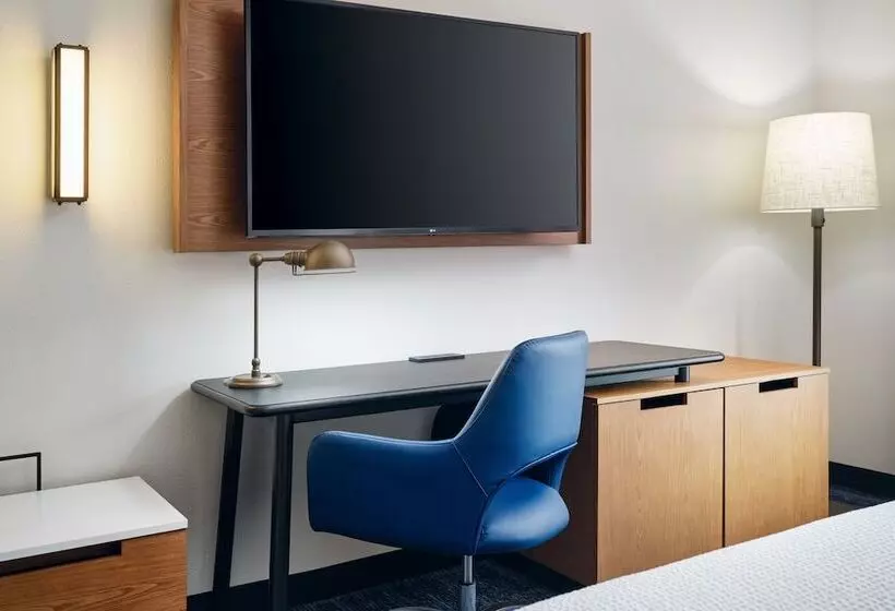 スイート, Fairfield Inn & Suites Auburn Opelika
