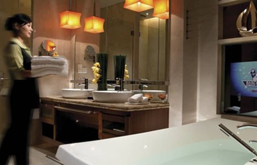 이그제큐티브 룸, Hj International