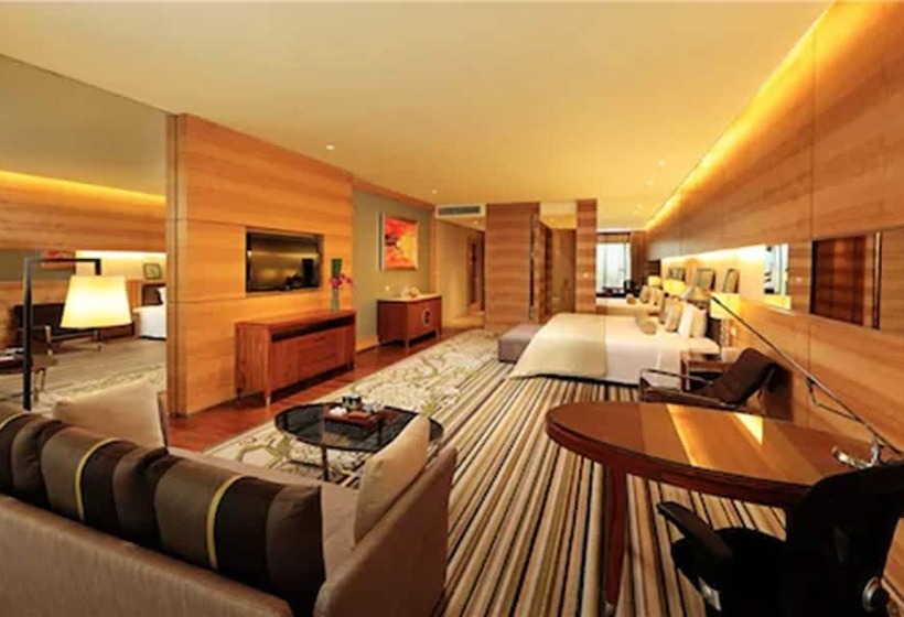 디럭스 룸, Hj International