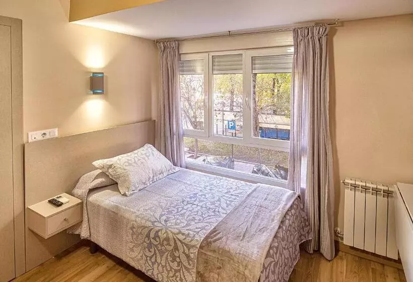 اتاق اکونومی یک تخته, Hostal Real Aranjuez