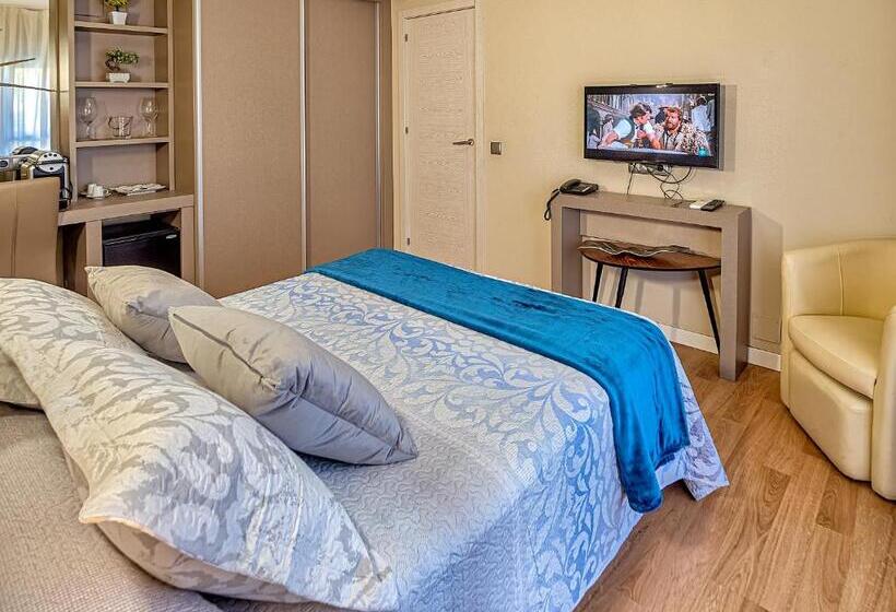 Полулюкс, Hostal Real Aranjuez