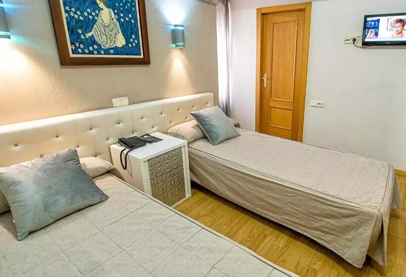 اتاق اکونومی, Hostal Real Aranjuez