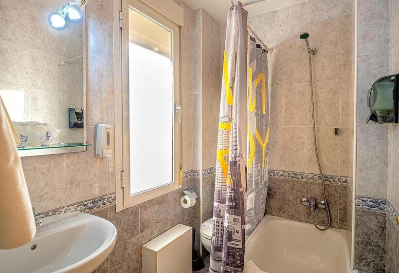 اتاق اکونومی, Hostal Real Aranjuez