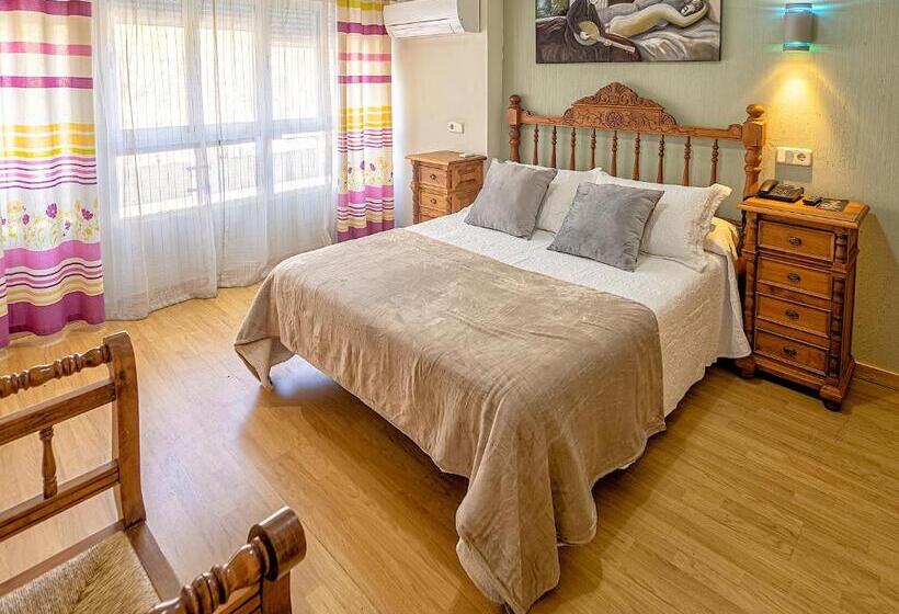 اتاق سوپریور خانوادگی, Hostal Real Aranjuez