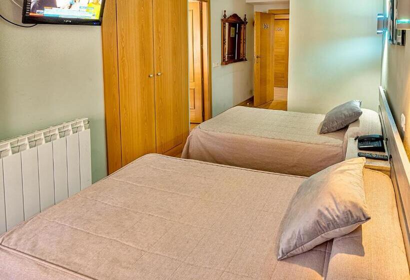 اتاق سوپریور خانوادگی, Hostal Real Aranjuez