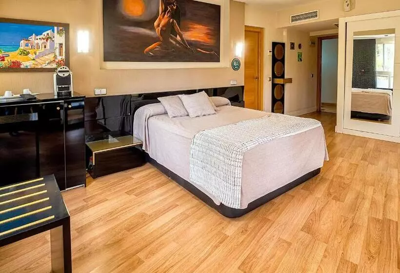 اتاق لوکس, Hostal Real Aranjuez