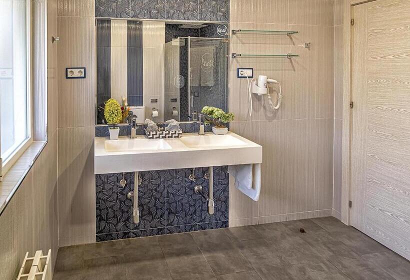 سوییت جونیور, Hostal Real Aranjuez