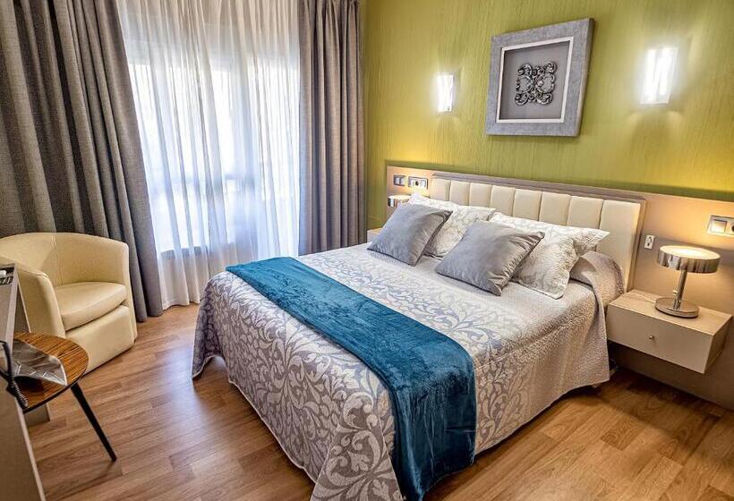 سوییت جونیور, Hostal Real Aranjuez