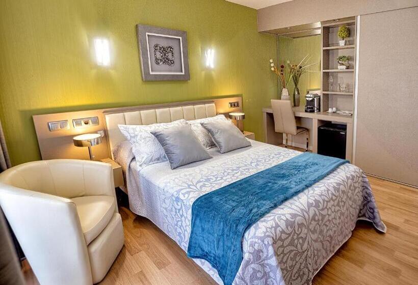 سوییت جونیور, Hostal Real Aranjuez