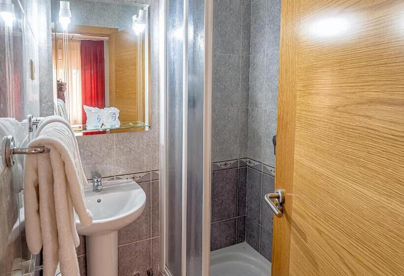 اتاق اکونومی, Hostal Real Aranjuez