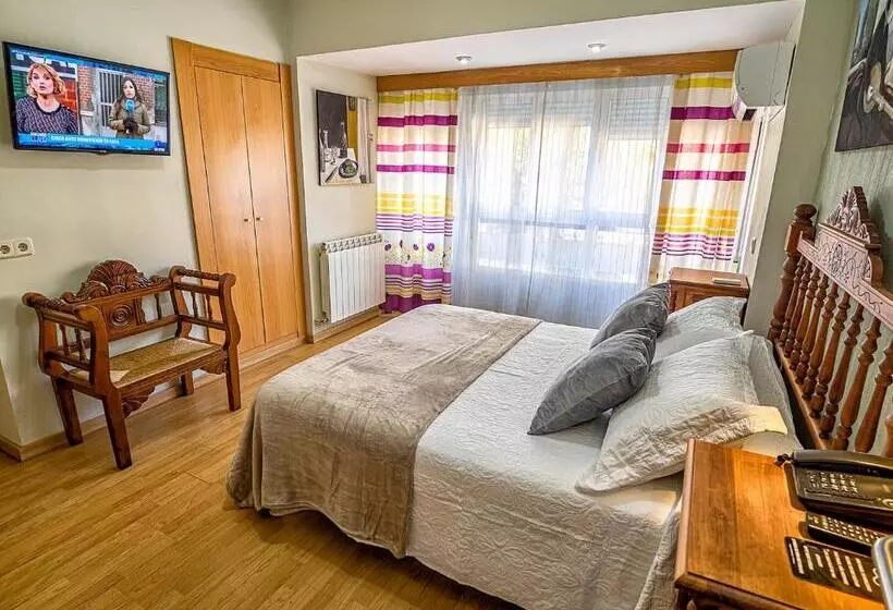 اتاق سوپریور خانوادگی, Hostal Real Aranjuez