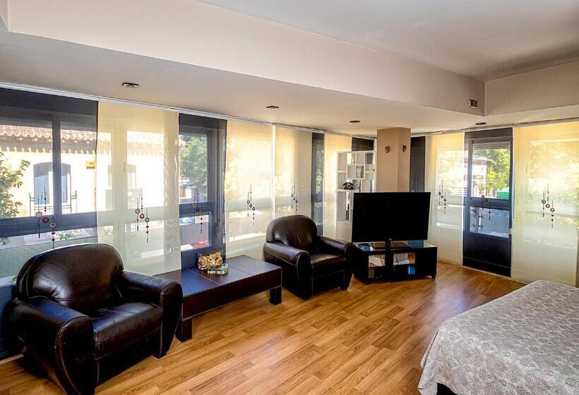 اتاق لوکس, Hostal Real Aranjuez