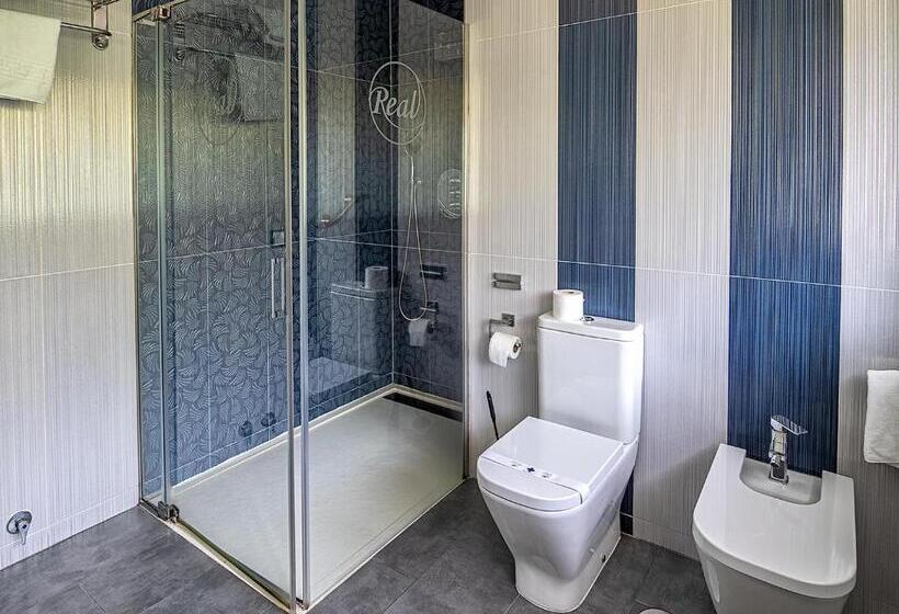 سوییت جونیور, Hostal Real Aranjuez