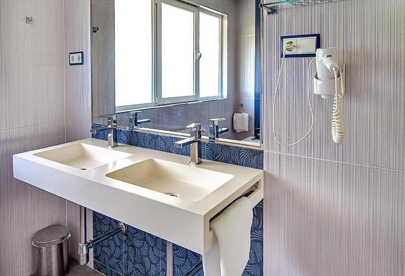 سوییت جونیور, Hostal Real Aranjuez