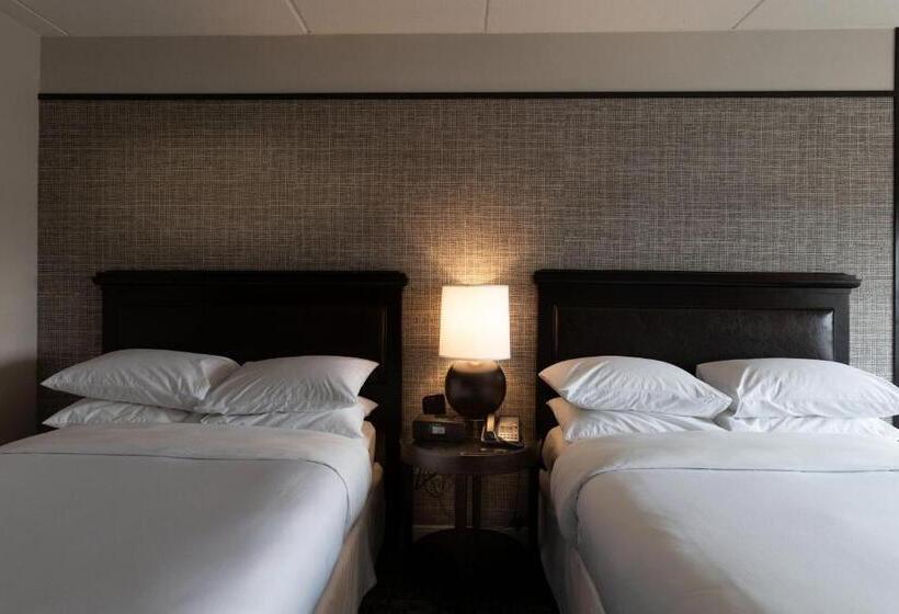 غرفه قياسيه سريرين مزدوجين, Sheraton Chicago Northbrook