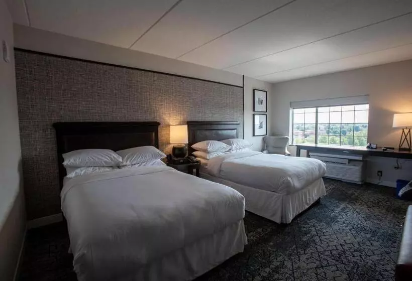 ２ダブルベッドのスタンダードルーム, Sheraton Chicago Northbrook