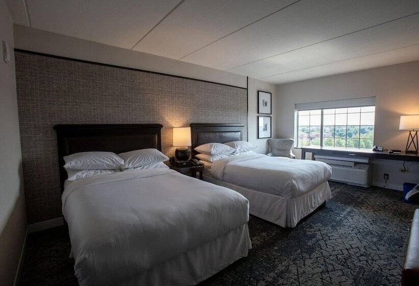 غرفة كلوب, Sheraton Chicago Northbrook