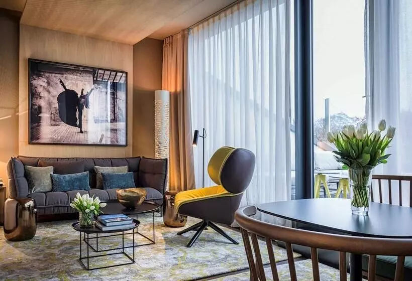 Penthouse Suite, SO/ Berlin Das Stue