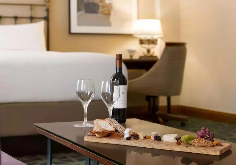 スタンダードルーム, The Ritzcarlton Abu Dhabi  Grand Canal