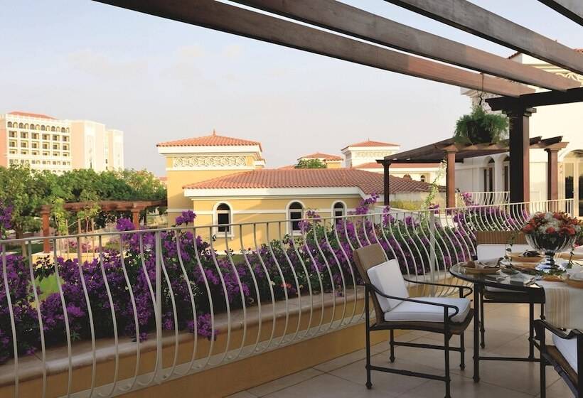 Люкс, The Ritzcarlton Abu Dhabi  Grand Canal