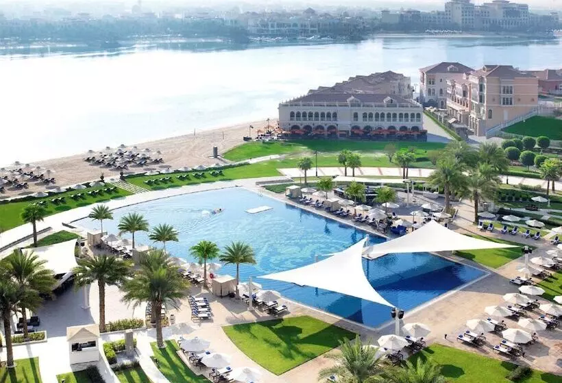 スタンダードルーム, The Ritzcarlton Abu Dhabi  Grand Canal
