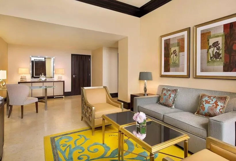 スタンダードルーム, The Ritzcarlton Abu Dhabi  Grand Canal