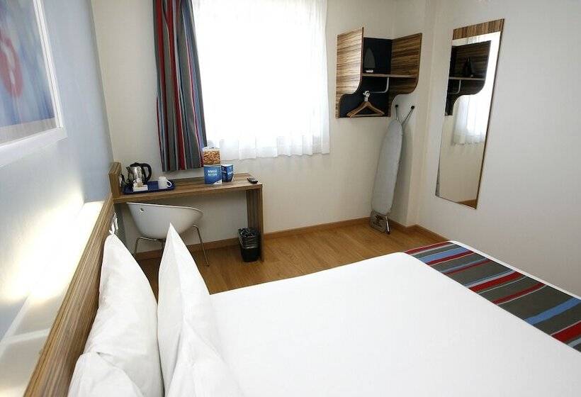 اتاق استاندارد برای معلولان, Travelodge Barcelona Poblenou