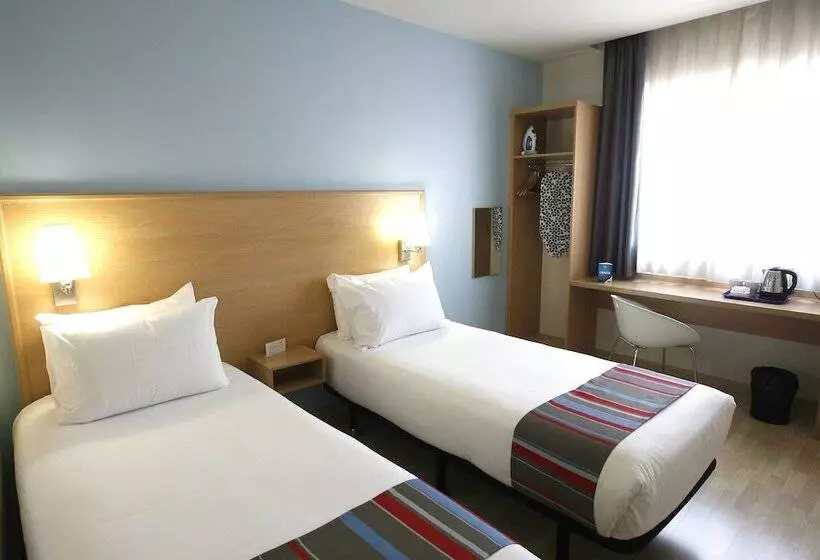 اتاق استاندارد برای معلولان, Travelodge Barcelona Poblenou