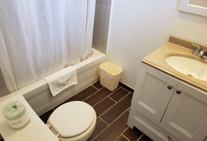 Номер Стандарт 2 Двуспальные Кровати, Rodeway Inn