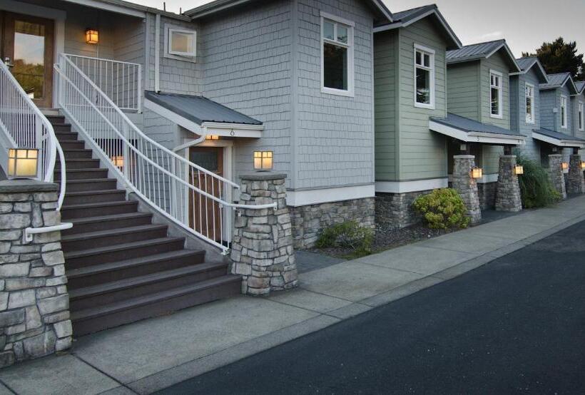 דירת חדר נוף לים, Pacific Reef Hotel & Light Show