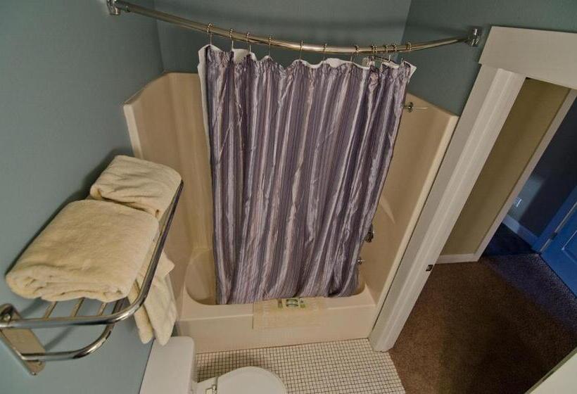 חדר דחוקס עם מיטת קינג, Pacific Reef Hotel & Light Show