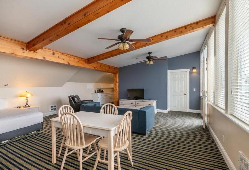 סוויטה משפחתית, Pacific Reef Hotel & Light Show