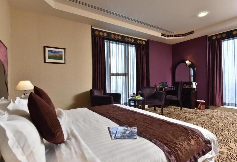 غرفة كلوب, Awaliv International