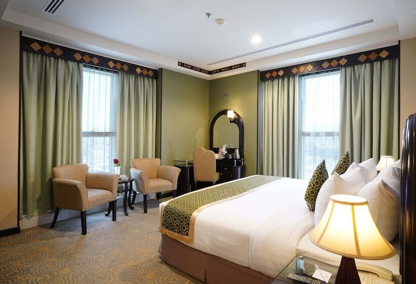 غرفة سوبيريور, Awaliv International