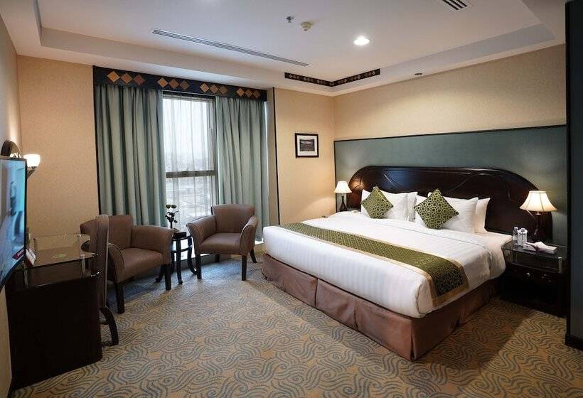 جناح جونيور, Awaliv International