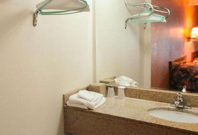 غرفة قياسية, Budget Inn Franklinton