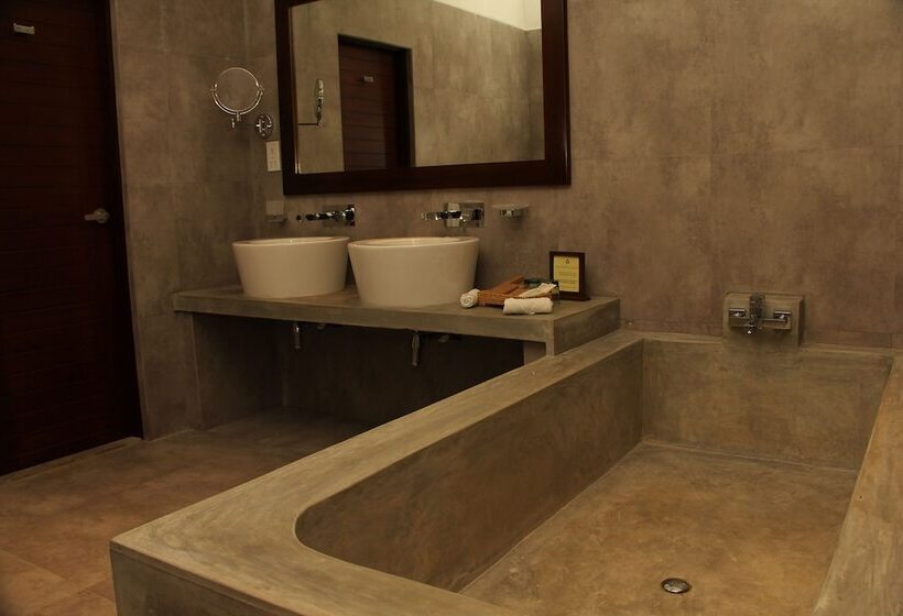 스위트, Colombo Court Hotel & Spa