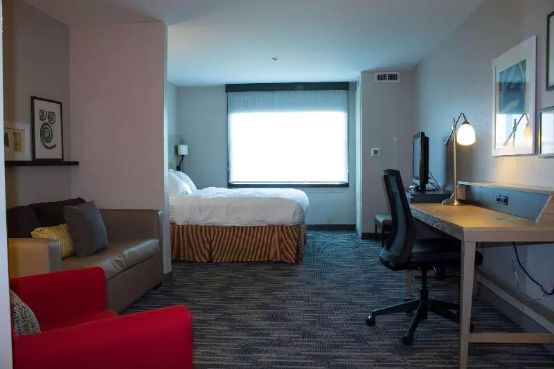 キングサイズベッドのスイートルーム, Country Inn & Suites By Radisson, Carlisle, Pa