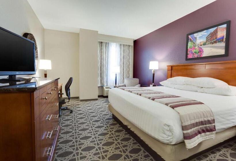 キングサイズベッドのデラックスルーム, Drury Inn & Suites Middletown Franklin